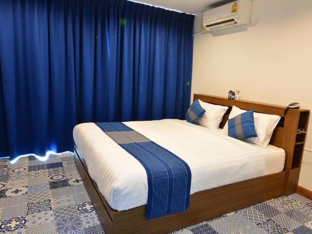 Hotel The Indigo House Phrae Exteriér fotografie