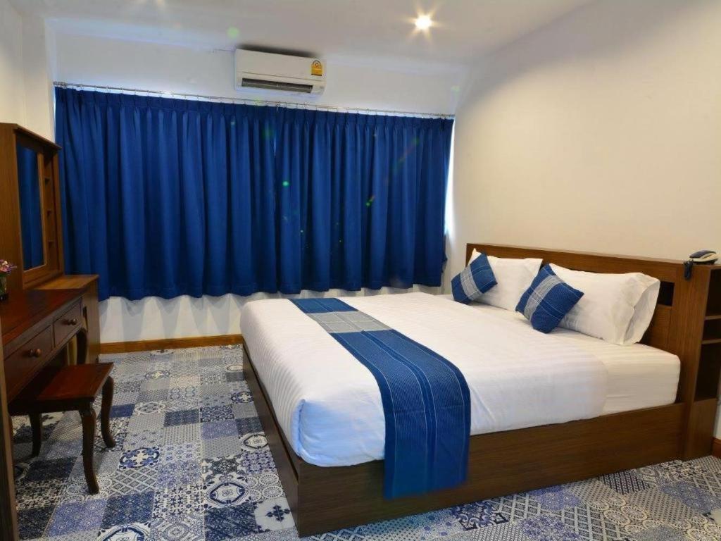 Hotel The Indigo House Phrae Exteriér fotografie