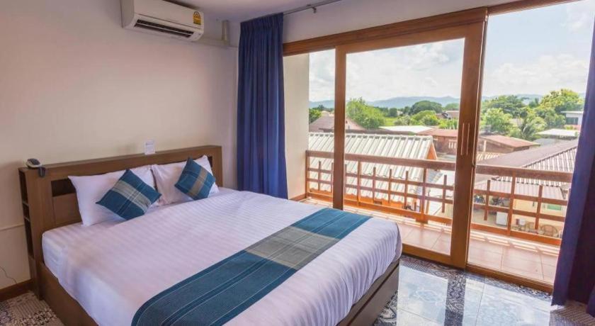 Hotel The Indigo House Phrae Exteriér fotografie